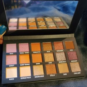 Kab Cosmetics DAY + NIGHT Eyeshadow Palette